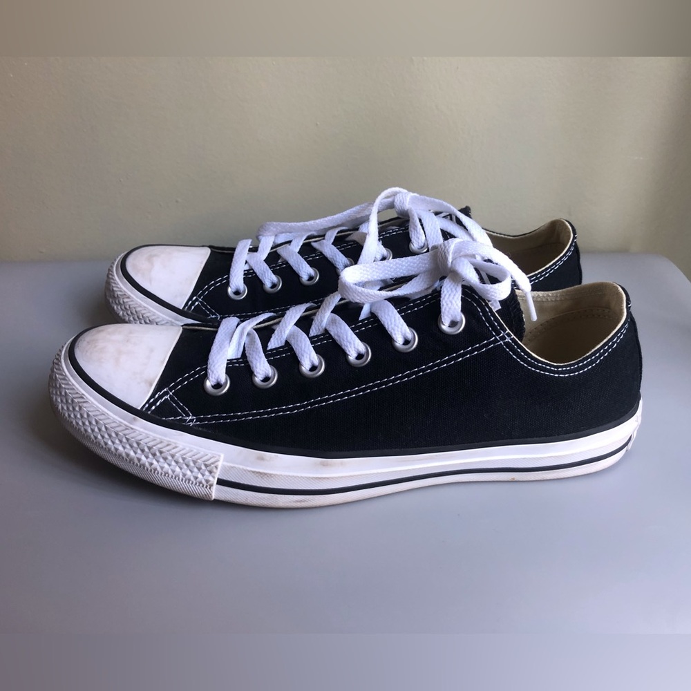 Converse All Star Chuck Taylor Canvas Sneakers Black Size: US Men 8 Women 10